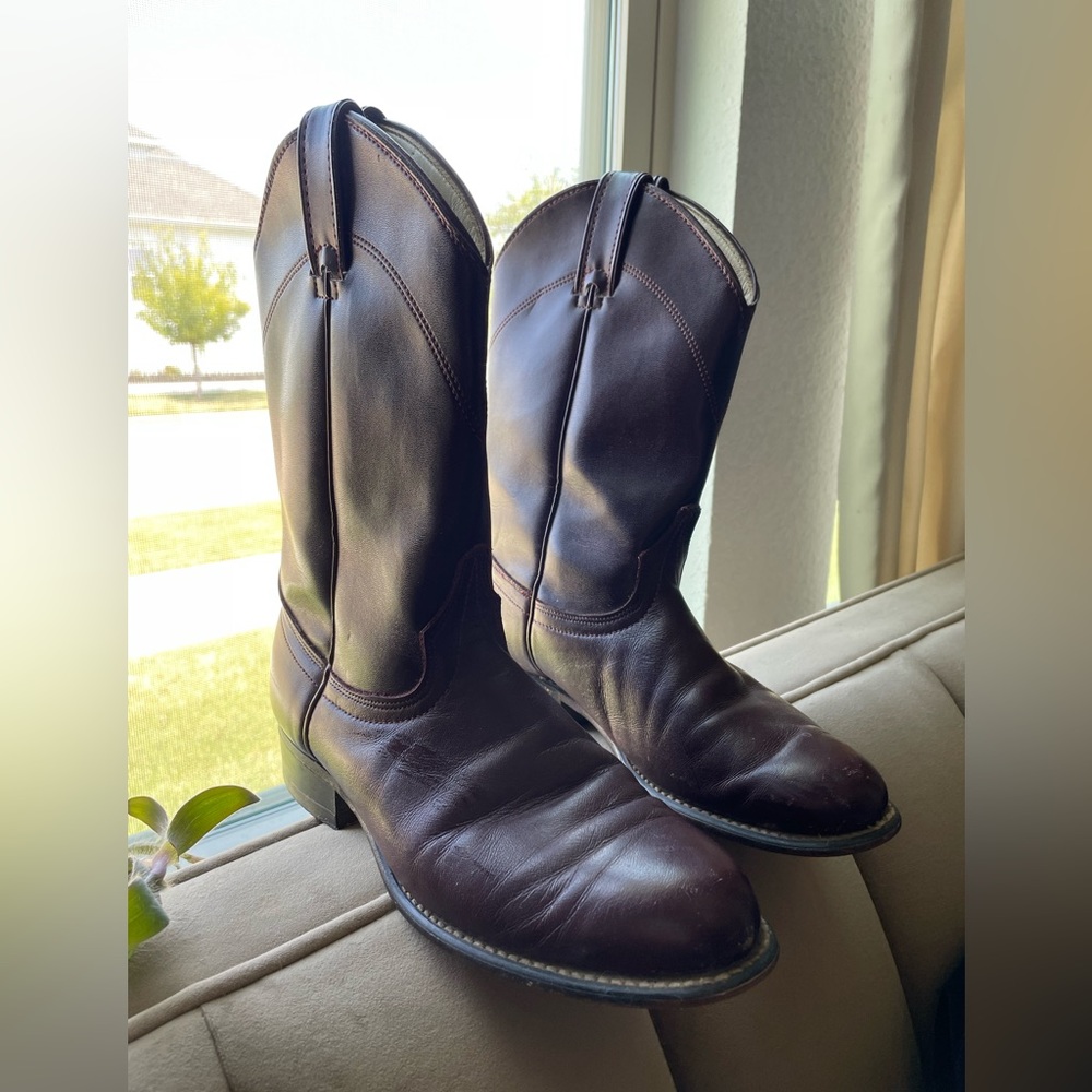 Beautiful Brandy Wine Brown Sz 8 LAREDO Women’s Cowboy Boots